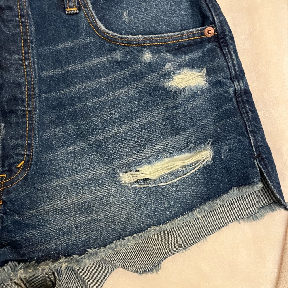 Abercrombie & Fitch Dark Blue Distressed Jean Shorts. Size 29/2. EUC - Picture 2 of 11